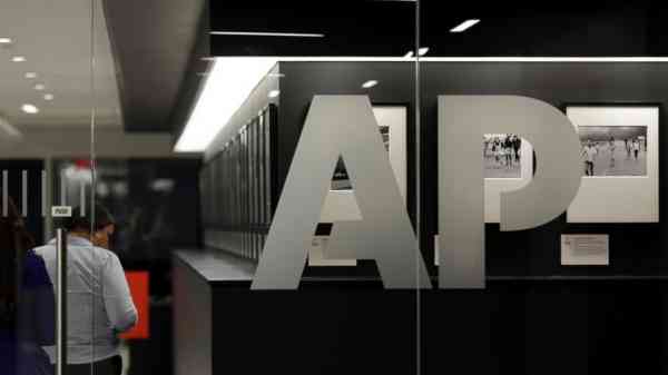 AP expands work with Howard Hughes Medical Institute