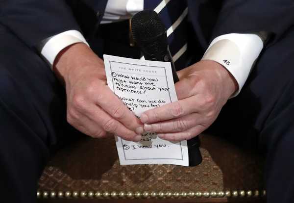 Trump used crib notes at White House listening session on school shootings