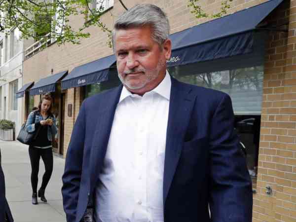 Bill Shine, ex-Fox News exec, accepts White House communications role