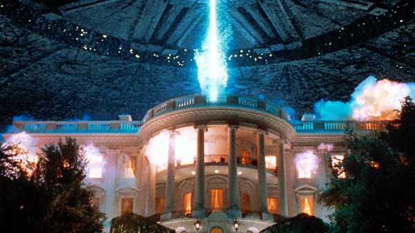 In 1996, Independence Day started the most American of movie traditions: massive advertising campaigns