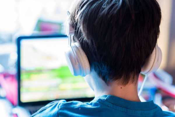 Too much screen time, too little sleep linked to child development problems: Study