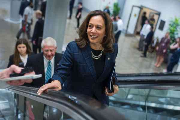 Iowa trip offers glimpse of Kamala Harris' plans for 2020, connection with women