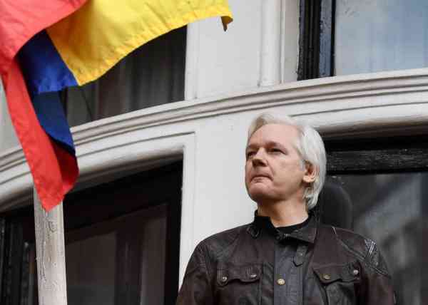 Court filing hints at charges for WikiLeaks founder