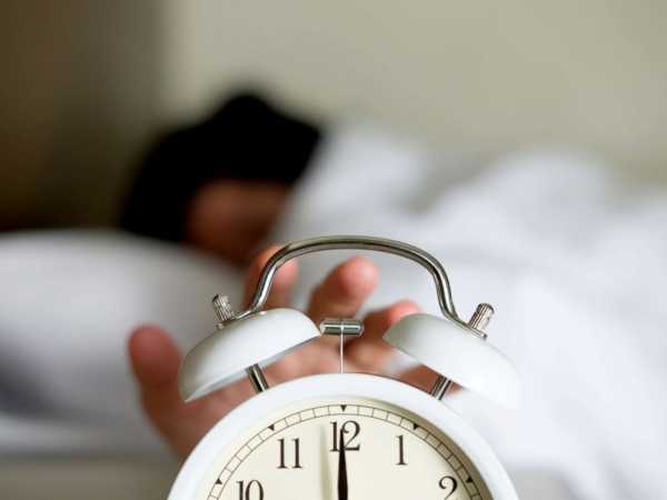 Daylight saving time: How it affects your sleep, and tips to adjust to the extra hour