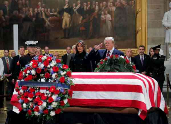Trump pays respects to George H.W. Bush