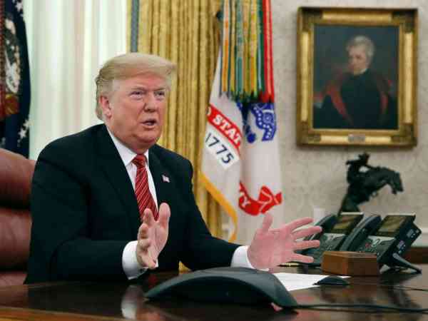 Trump claims federal workers support shutdown, want wall