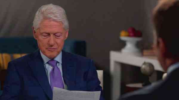 'Dear Bill': Clinton reads heartfelt letter from President George H.W. Bush