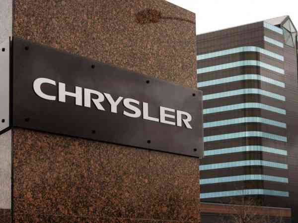 Fiat-Chrysler could pay $800 million in emissions cheating settlement