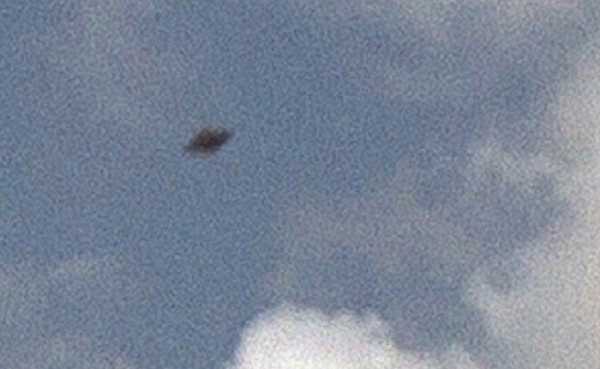 UFO Sightings to Skyrocket in 2020, Warns Conspiracy Theorist