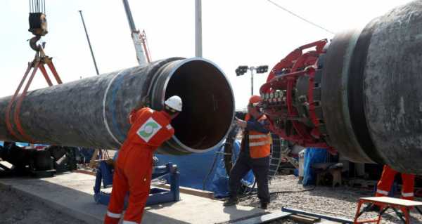 Specialists Weld Last Pipe of Nord Stream 2 Strings 
