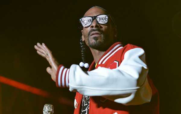 'Can't Stand to See This Punk in Office': Snoop Dogg Says He'll Vote For First Time in 2020