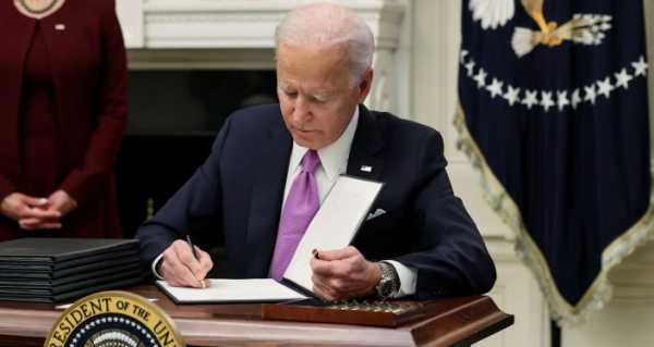 'Full Scale Wartime Effort': Biden Signs Executive Orders for New COVID-19 Response Program