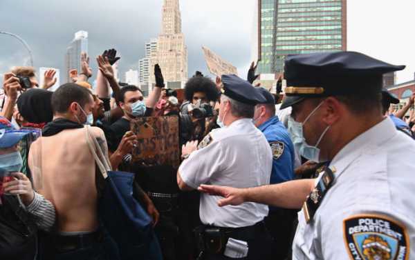 New Yorkers Take to the Streets in Another Round of Protests Against Police Brutality  - Video
